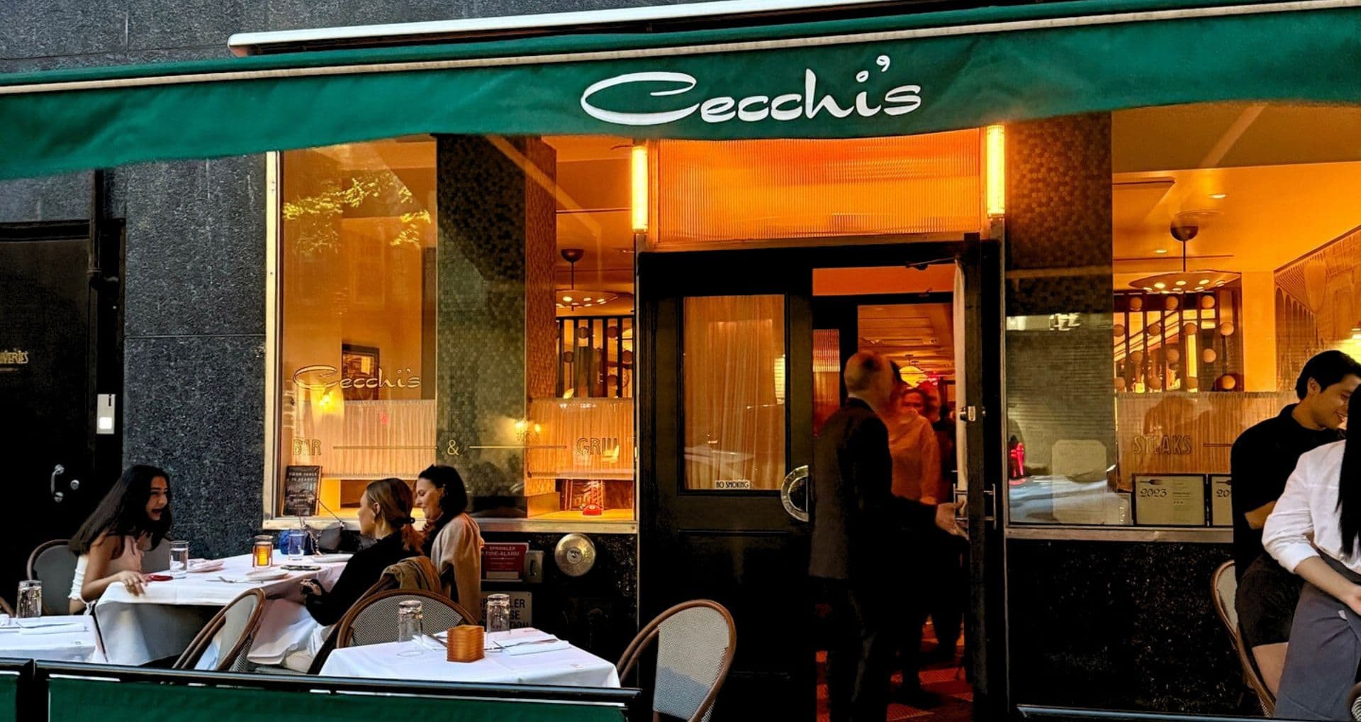 Cecchi's happy hour in New York