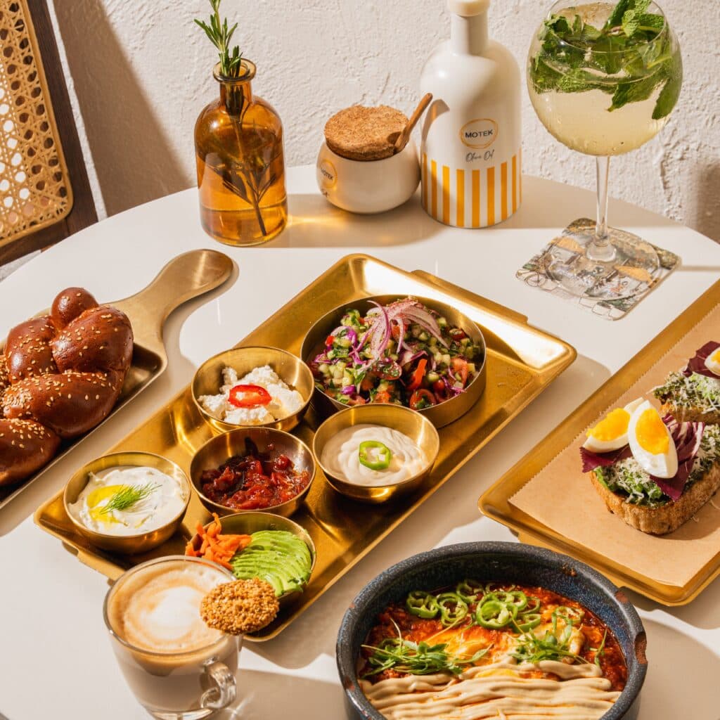 Motek Midtown happy hour in Miami - Happy Hour