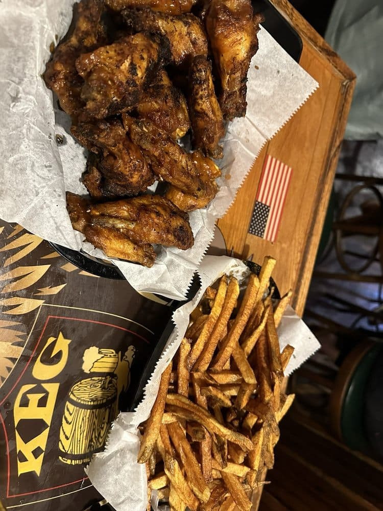 Keg South Pinecrest happy hour in Miami