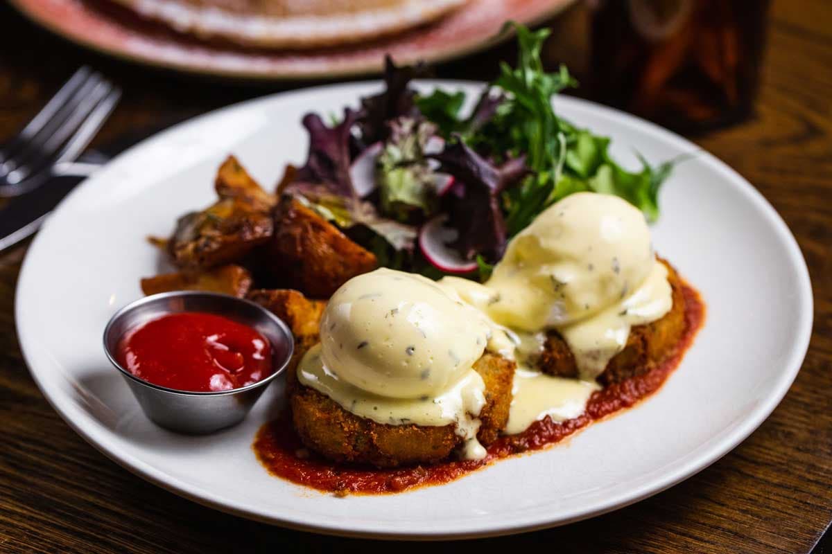 The Malt House happy hour in New York