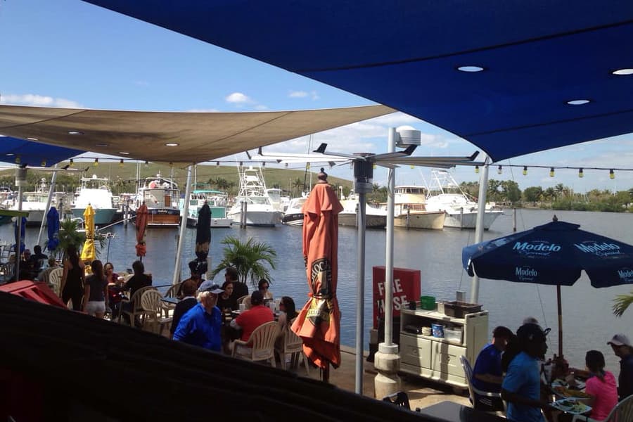 Black Point Ocean Grill happy hour in Miami