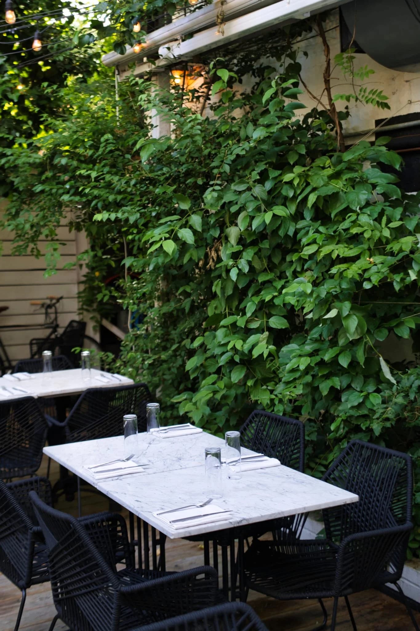 L'Accolade happy hour in New York