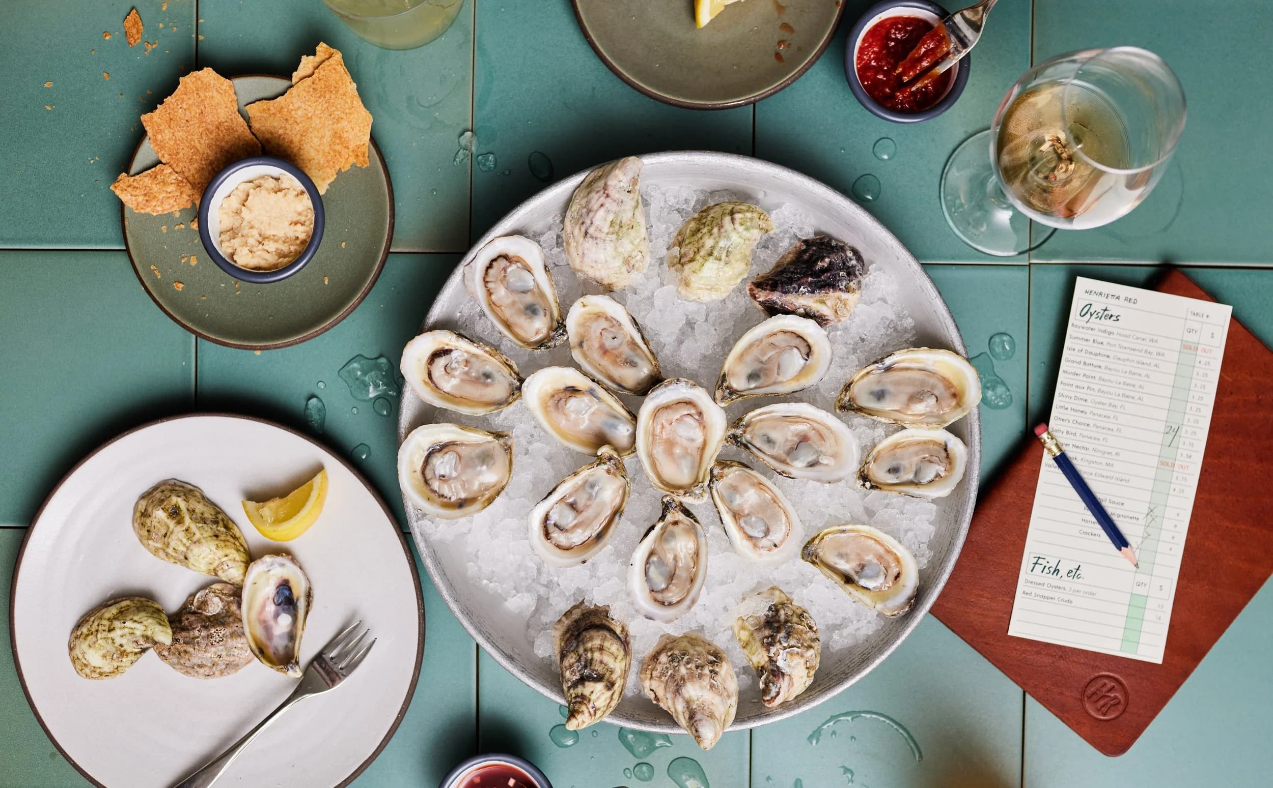 Henrietta Red happy hour in Nashville