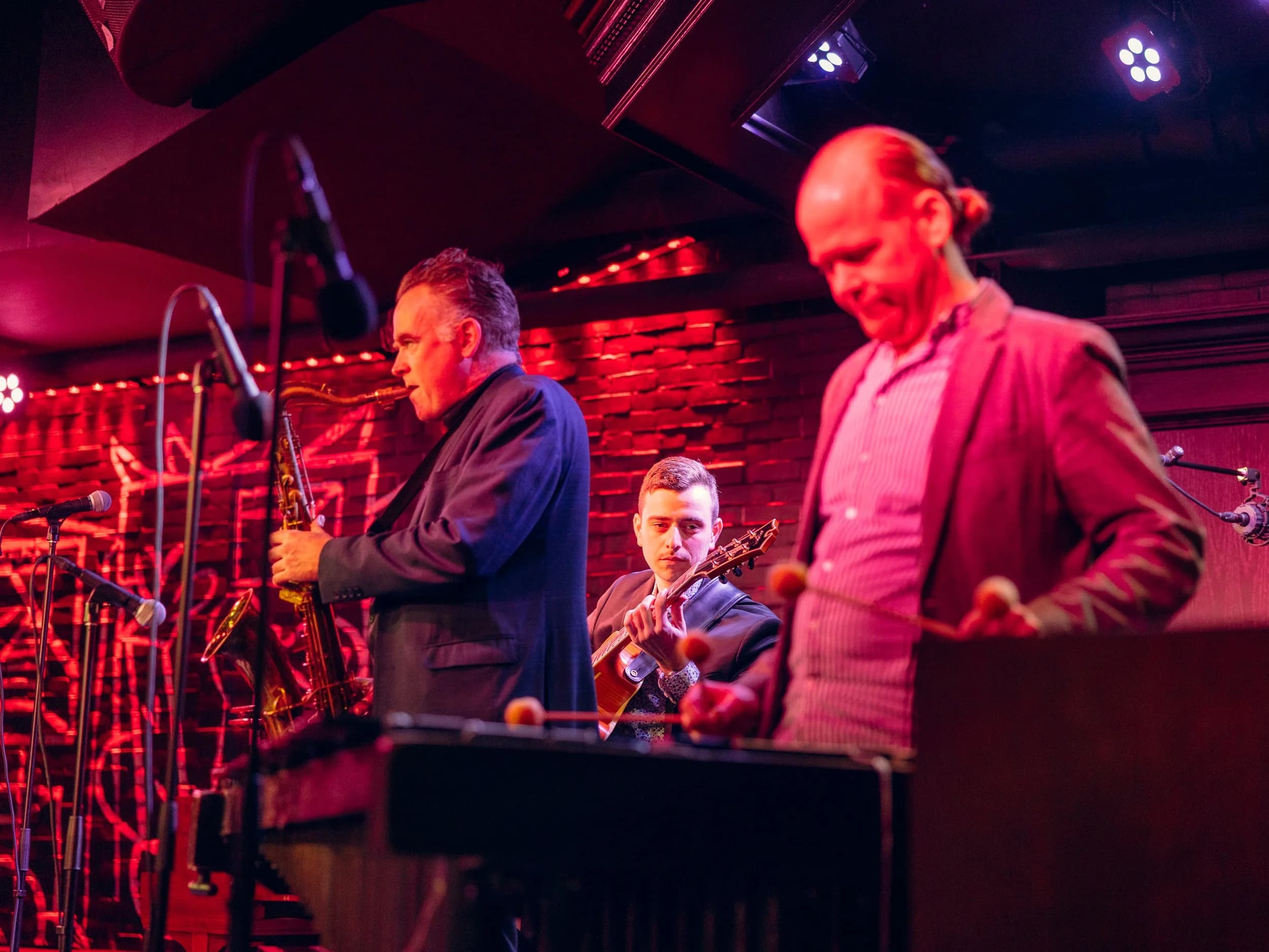 Cellar Dog happy hour in Philadelphia